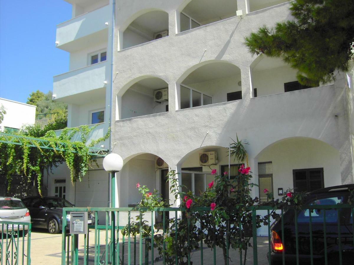 Apartmani R&B Radalj Makarska Buitenkant foto